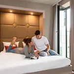 Adagio Apartmanhotel 4*