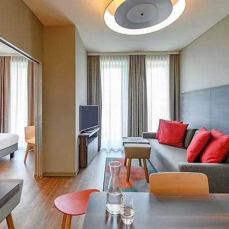 Adagio Aparthotel 4*